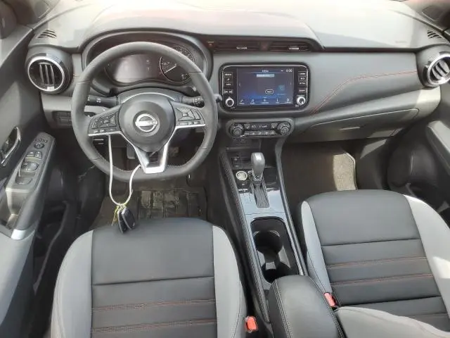 2024 NISSAN KICKS SR  