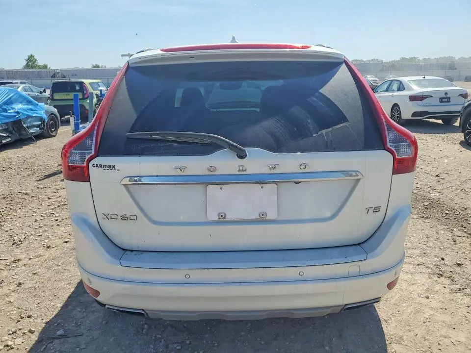 2017 VOLVO XC60 T5 INSCRIPTION  