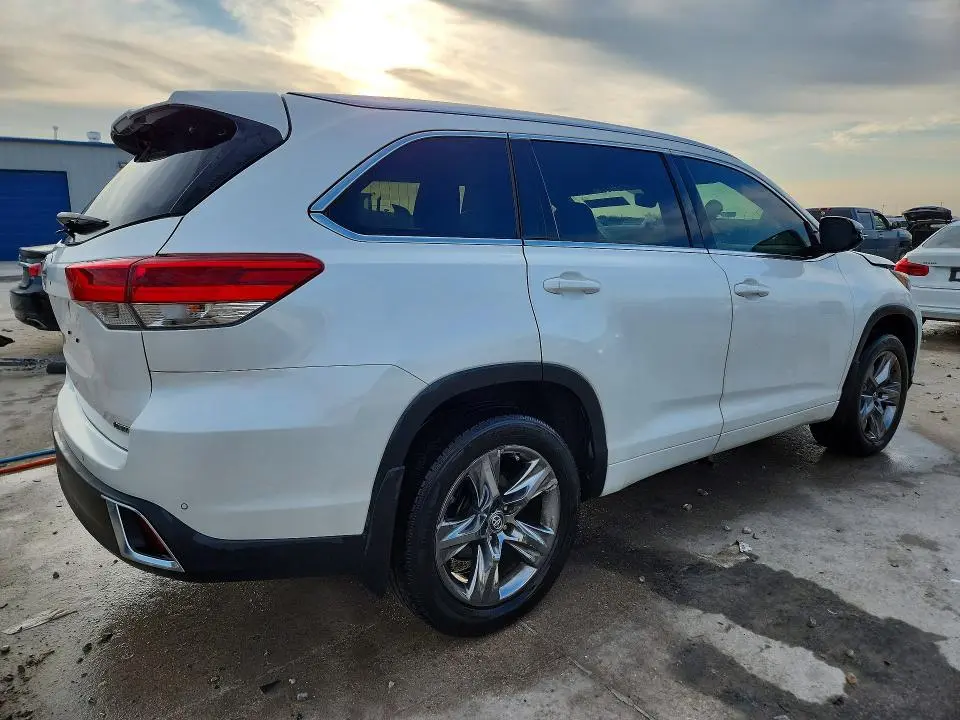 2019 TOYOTA HIGHLANDER LIMITED  