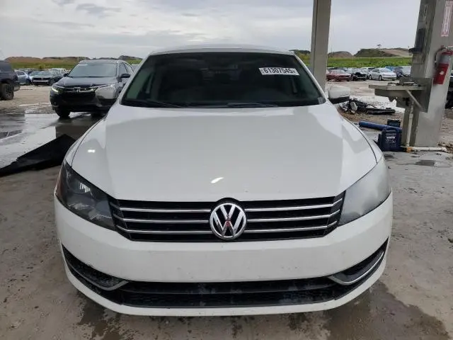 2013 VOLKSWAGEN PASSAT SE  