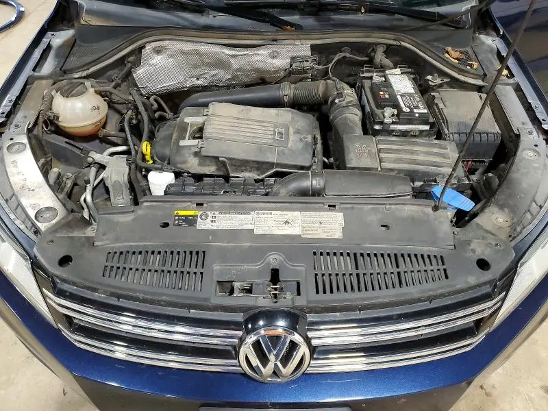 2014 VOLKSWAGEN TIGUAN S  