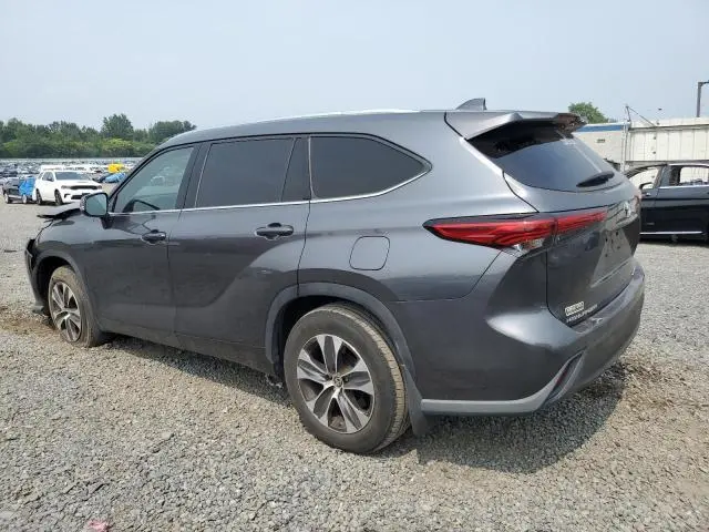 2020 TOYOTA HIGHLANDER XLE  
