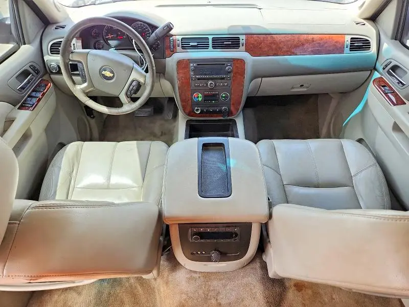 2011 CHEVROLET SUBURBAN C1500 LT  