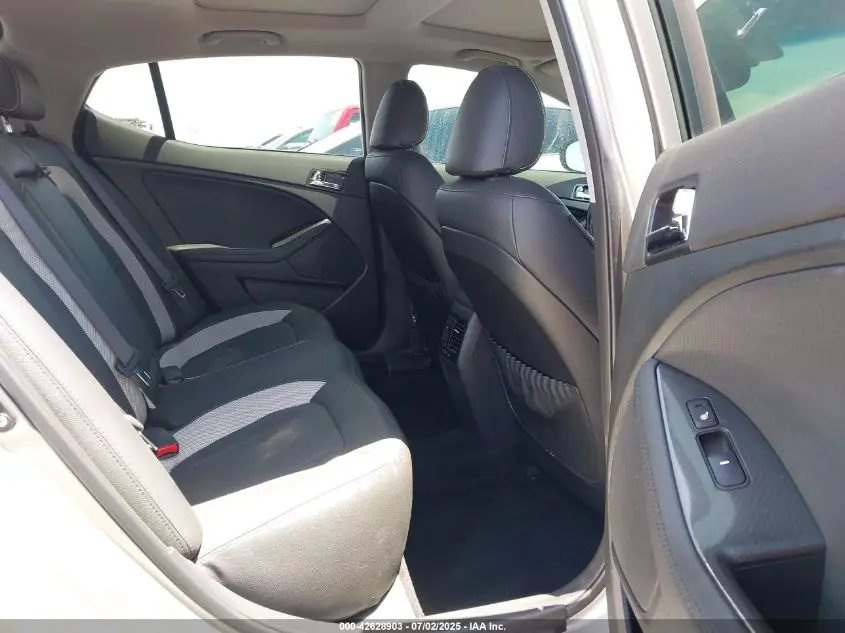 2011 KIA OPTIMA SX