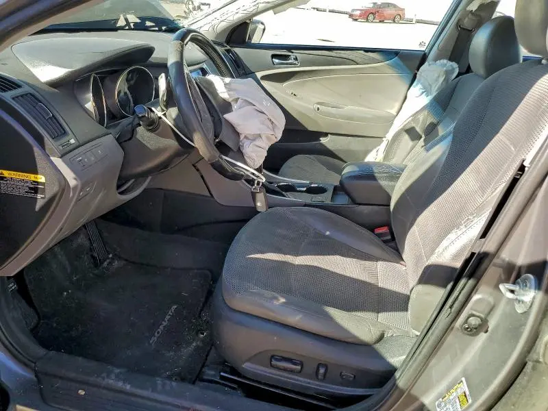 2013 HYUNDAI SONATA SE  