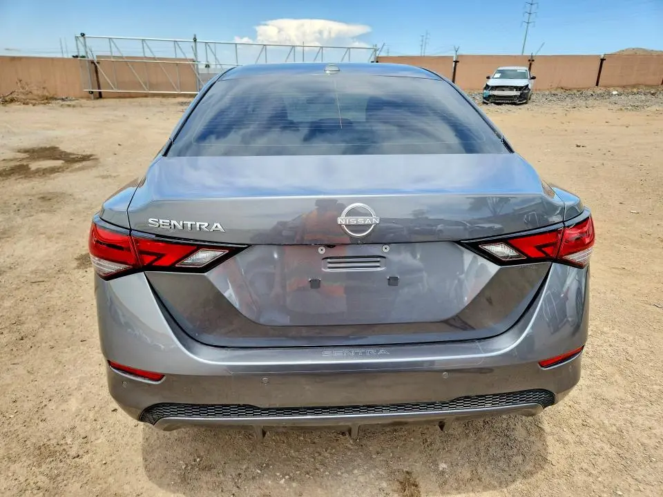 2025 NISSAN SENTRA SV  