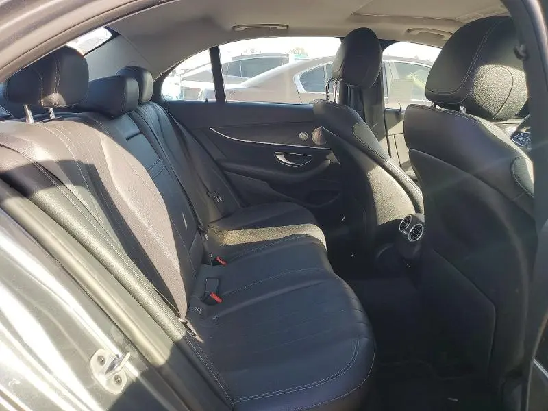 2019 MERCEDES-BENZ E 300  