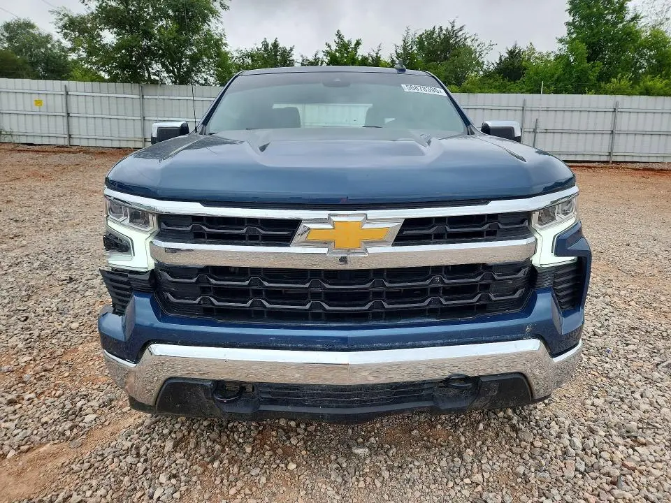 2024 CHEVROLET SILVERADO K1500 LT  