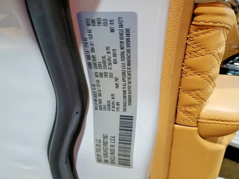 2024 JEEP GRAND CHEROKEE SUMMIT  