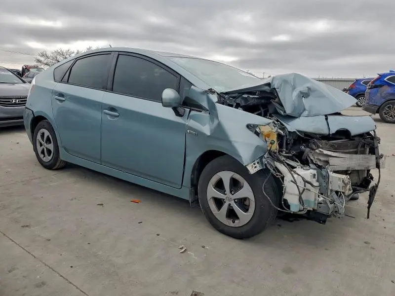 2015 TOYOTA PRIUS   