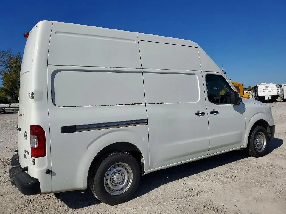 2014 NISSAN NV 2500  
