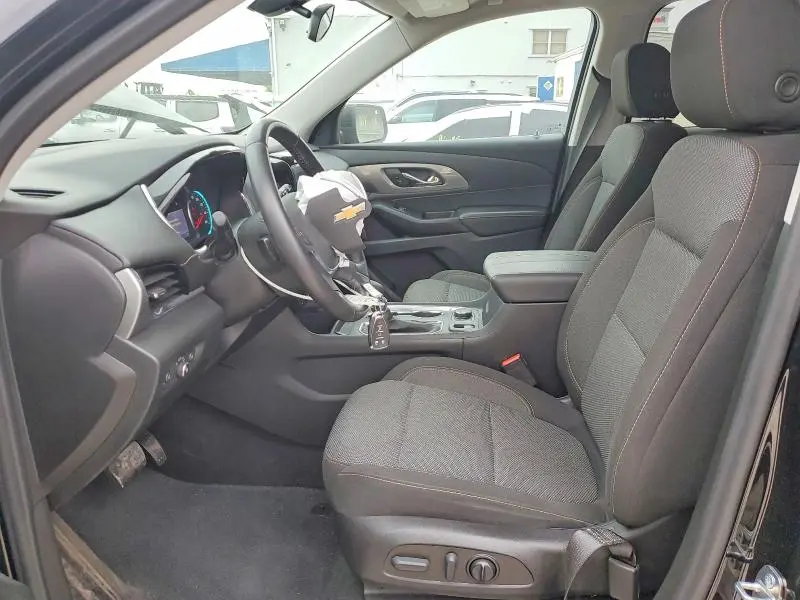 2021 CHEVROLET TRAVERSE LT  