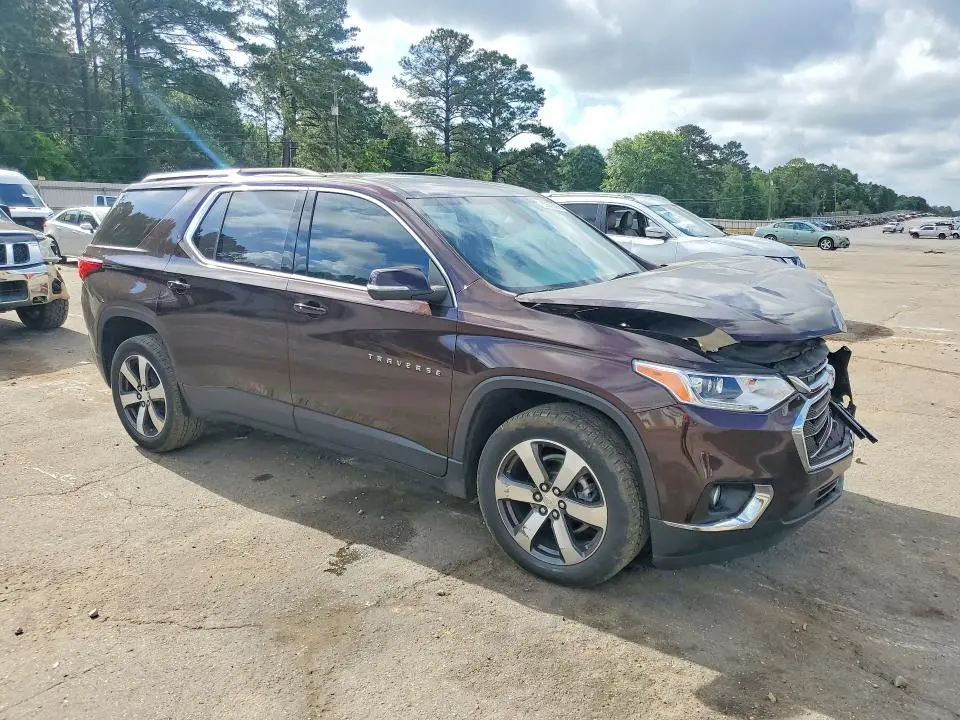 2021 CHEVROLET TRAVERSE LT  