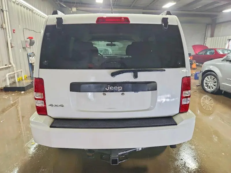 2010 JEEP LIBERTY SPORT  