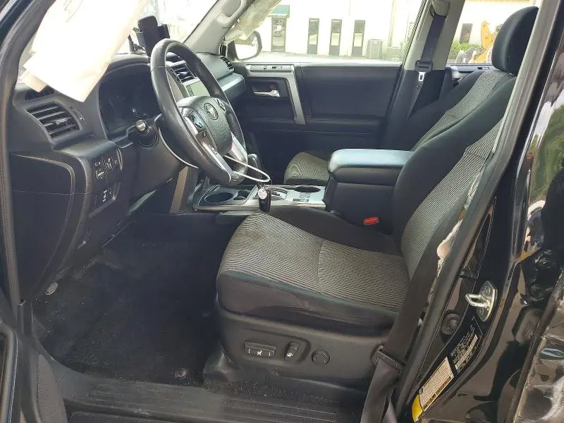2023 TOYOTA 4RUNNER SR5  