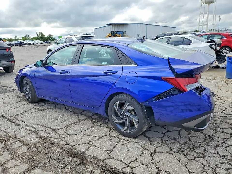2025 HYUNDAI ELANTRA SEL  