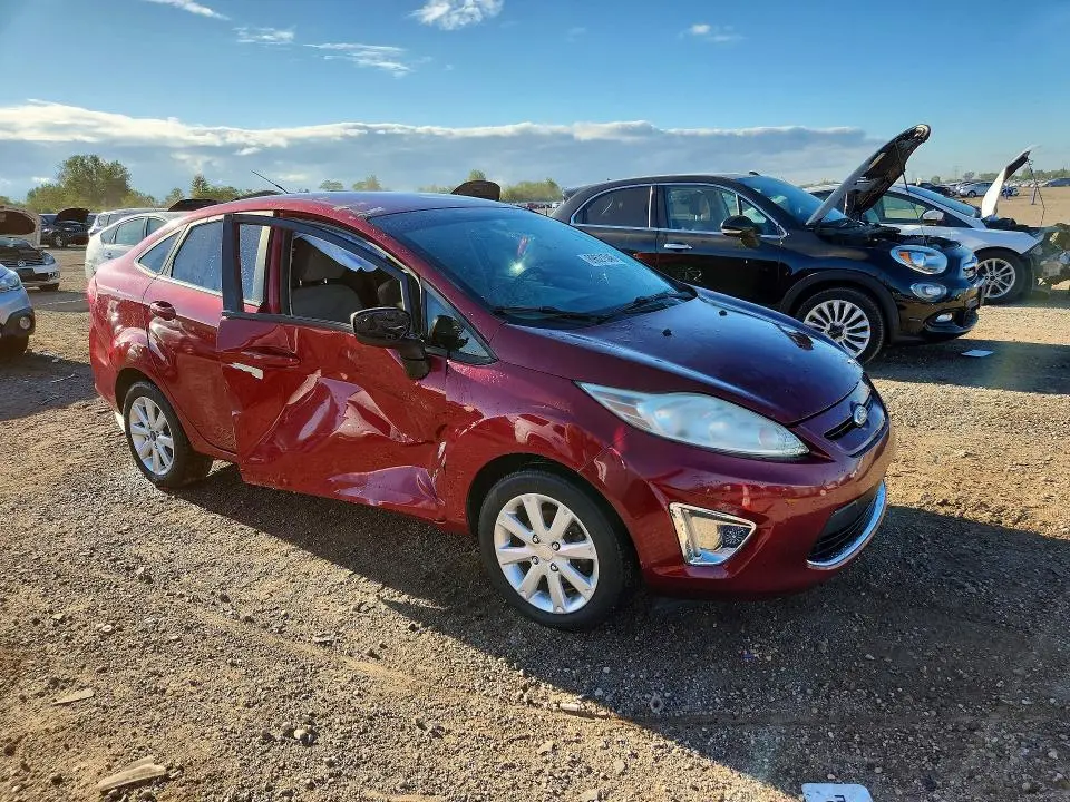 2013 FORD FIESTA SE  