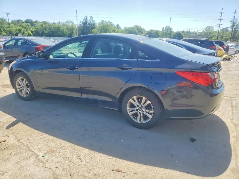 2013 HYUNDAI SONATA GLS  