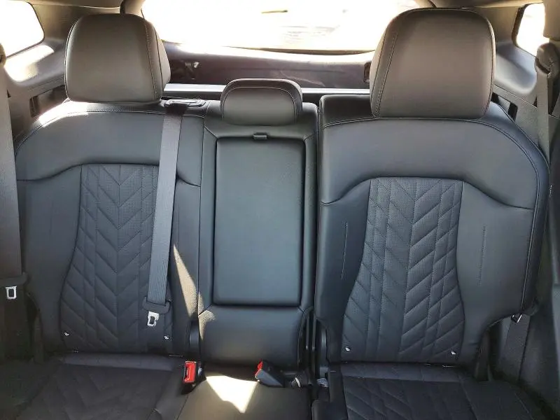 2025 KIA SPORTAGE X LINE  