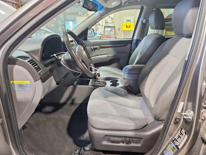 2012 HYUNDAI SANTA FE SE  