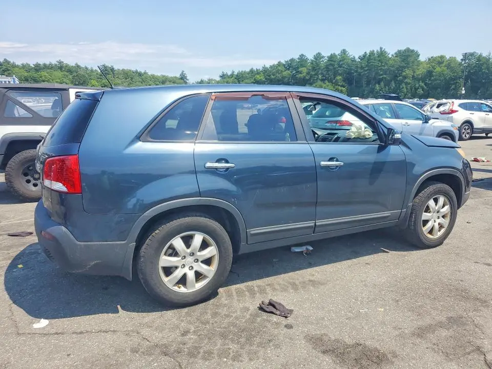 2011 KIA SORENTO LX  