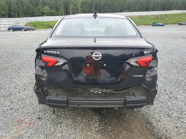 2022 NISSAN VERSA SV  
