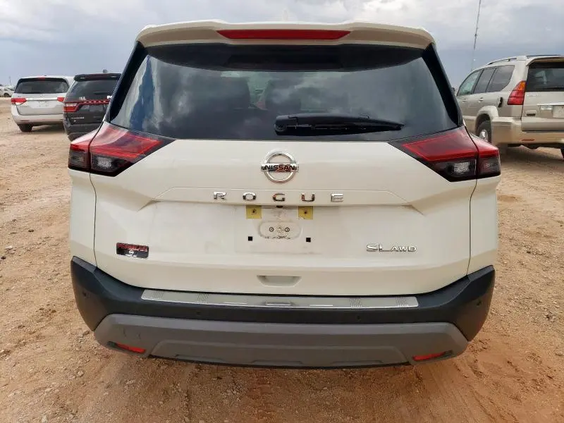 2021 NISSAN ROGUE SL  