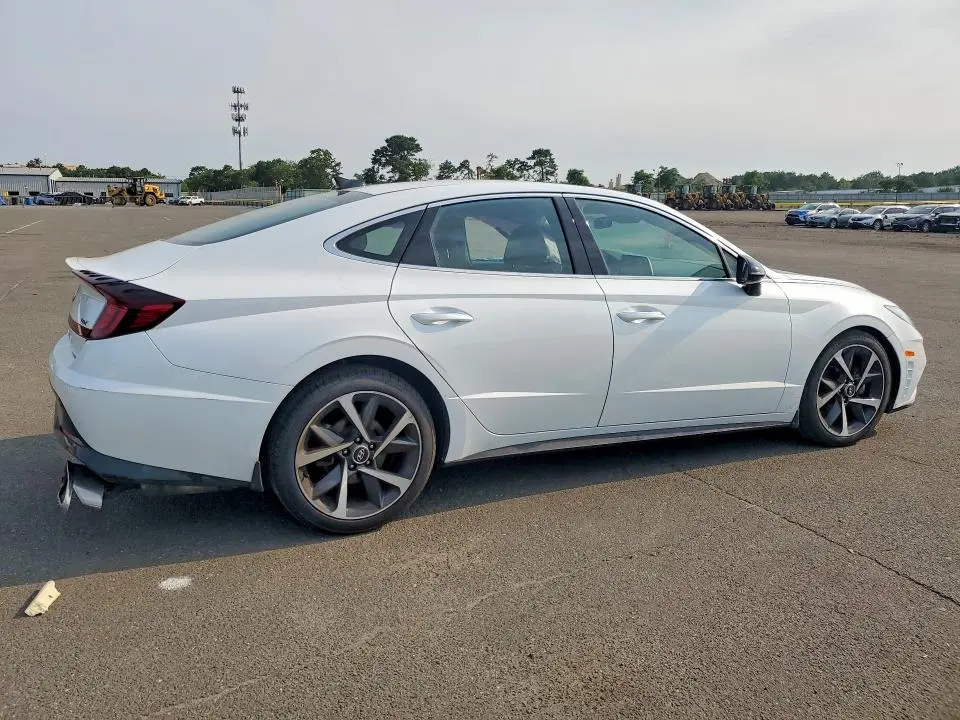 2021 HYUNDAI SONATA SEL PLUS  