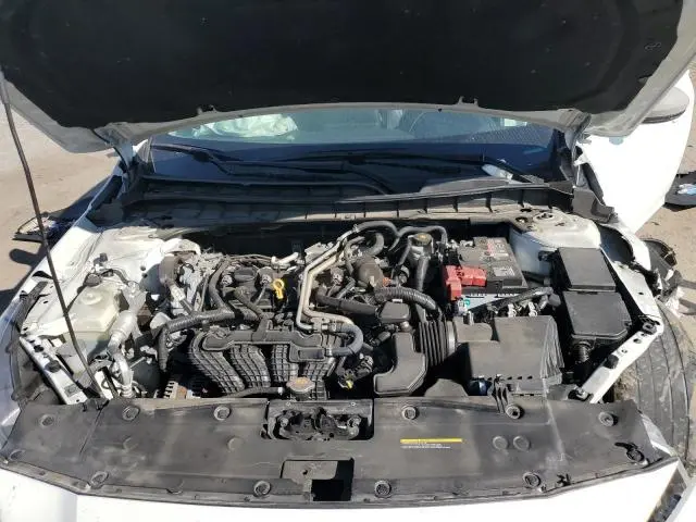 2021 NISSAN ALTIMA SR  