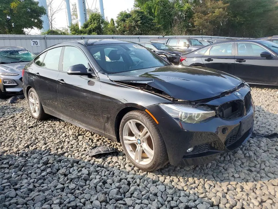 2017 BMW 330 XIGT  