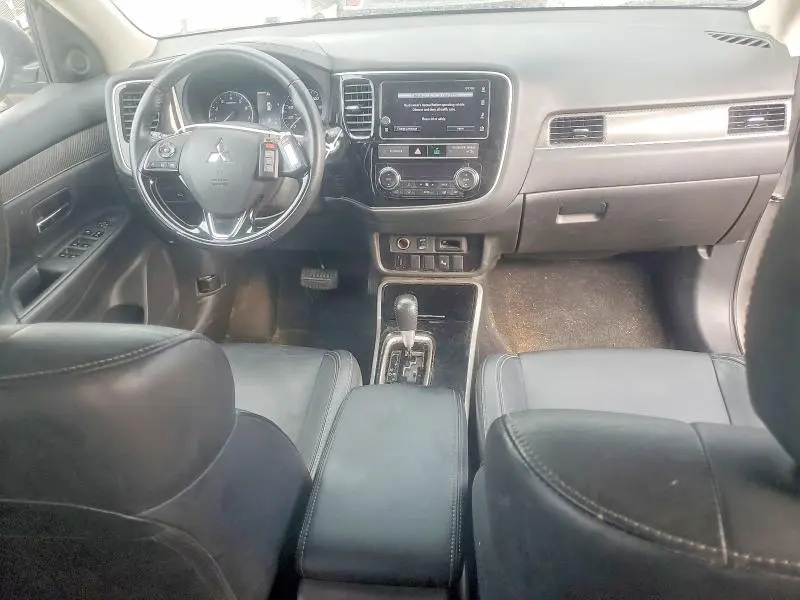 2019 MITSUBISHI OUTLANDER SE  