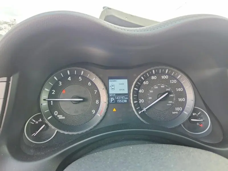 2015 INFINITI Q70 3.7  