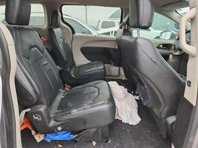 2017 CHRYSLER PACIFICA TOURING L  