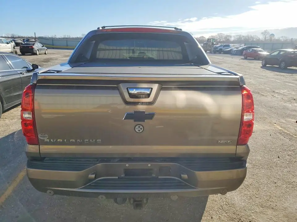 2011 CHEVROLET AVALANCHE LT  