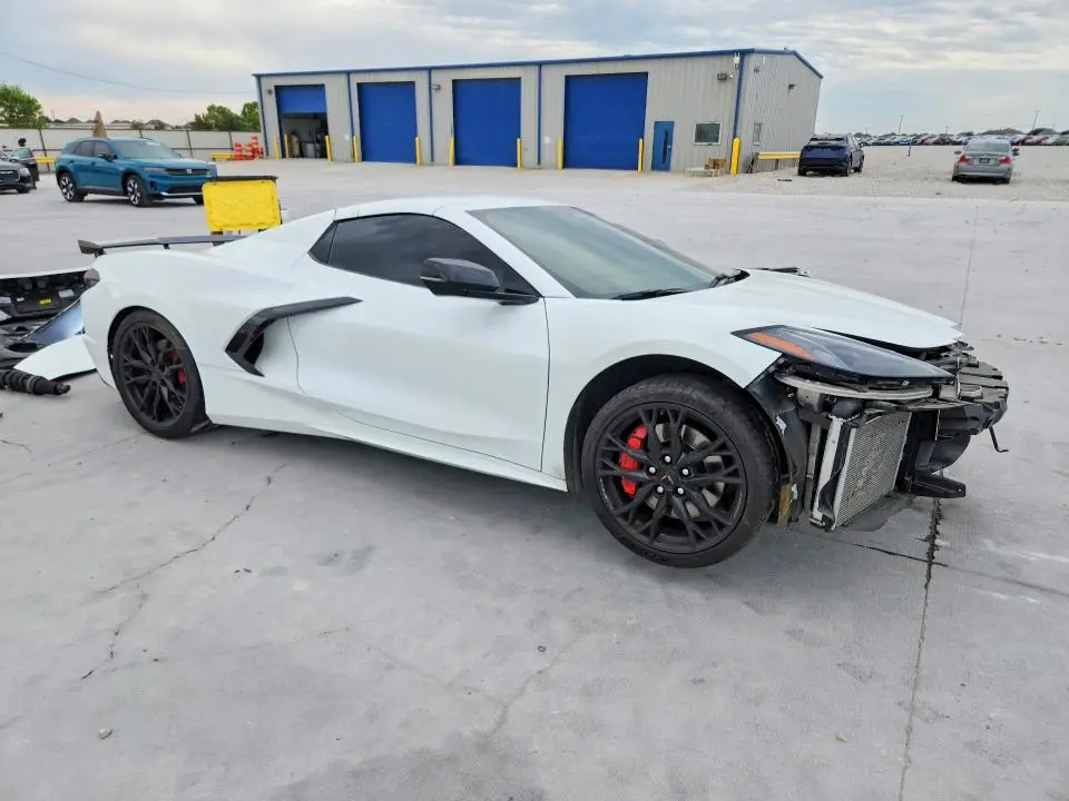 2025 CHEVROLET CORVETTE STINGRAY 2LT  