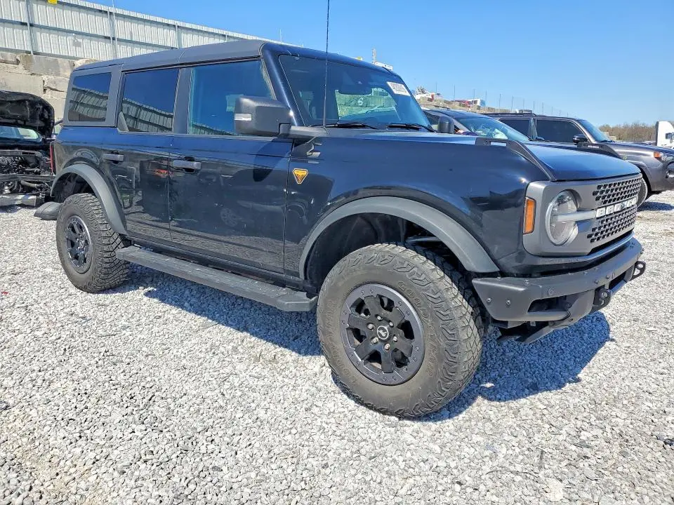 2022 FORD BRONCO BASE  