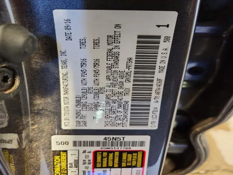 2017 TOYOTA TACOMA SR V6  