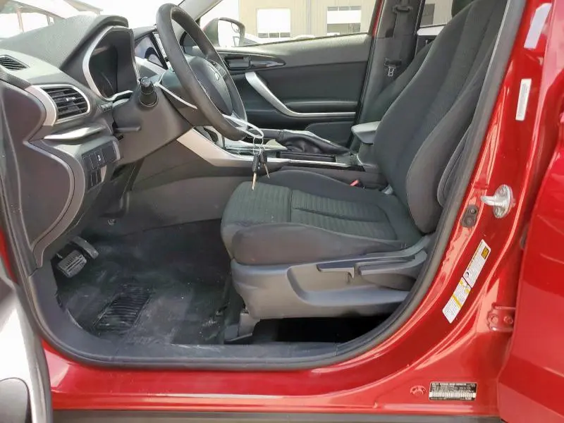2020 MITSUBISHI ECLIPSE CROSS ES  