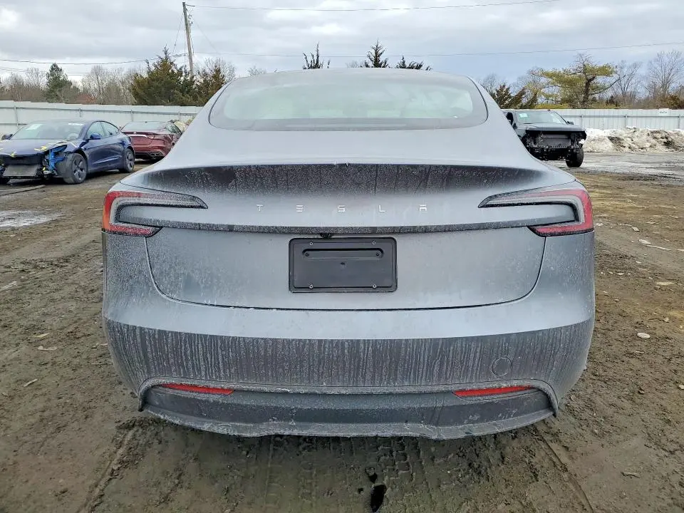 2024 TESLA MODEL 3   