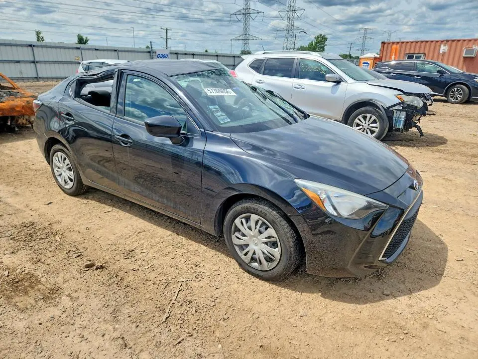 2019 TOYOTA YARIS L  