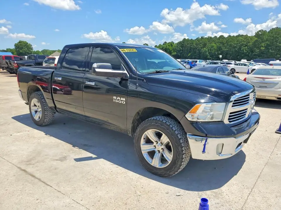 2014 RAM 1500 SLT  