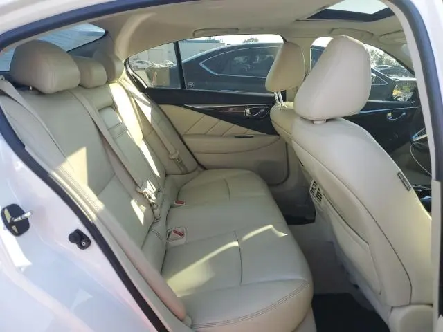 2018 INFINITI Q50 LUXE  