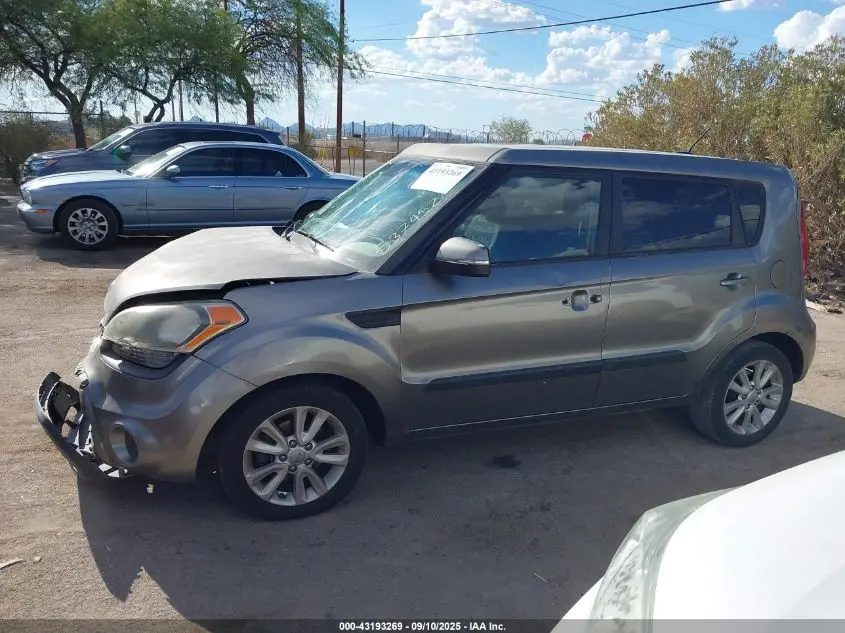 2013 KIA SOUL +