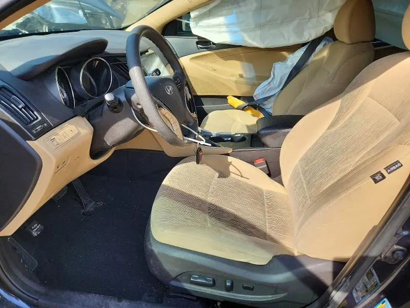 2012 HYUNDAI SONATA GLS  