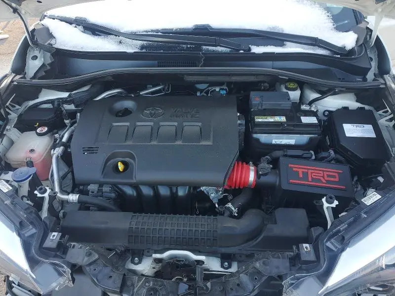 2021 TOYOTA C-HR XLE  