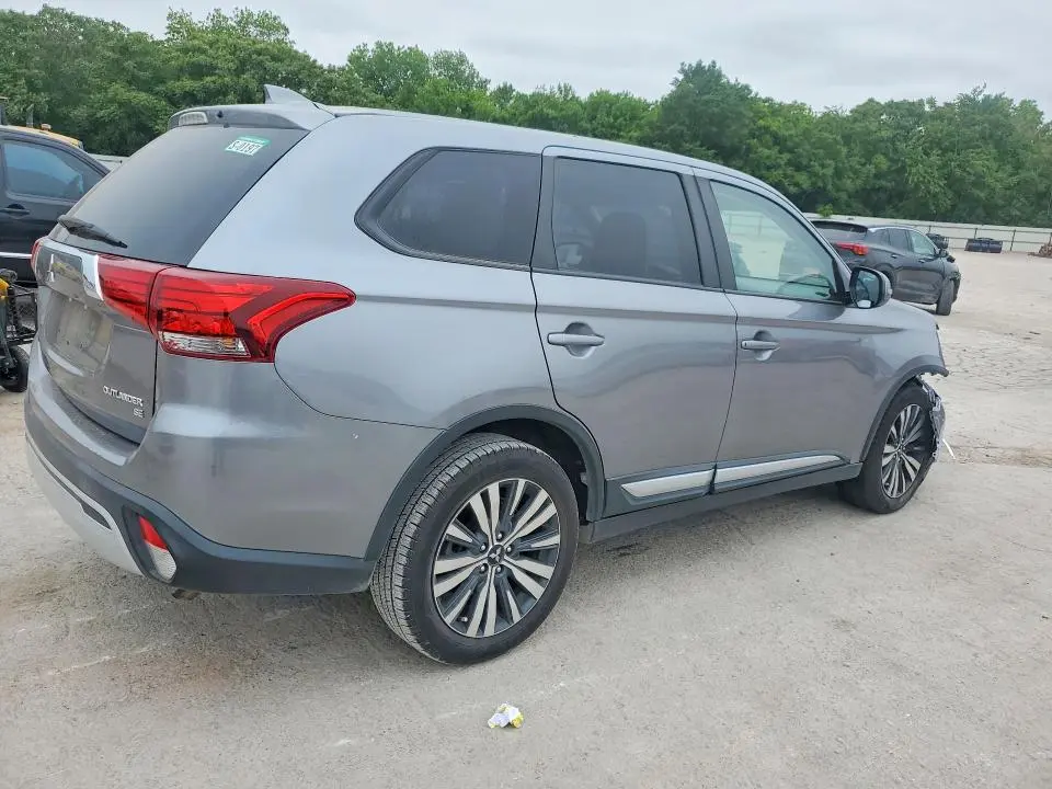 2019 MITSUBISHI OUTLANDER SE  