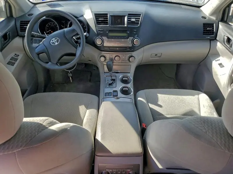 2010 TOYOTA HIGHLANDER   