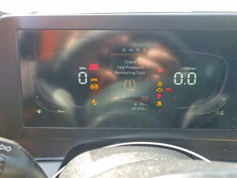 2023 KIA SPORTAGE LX  