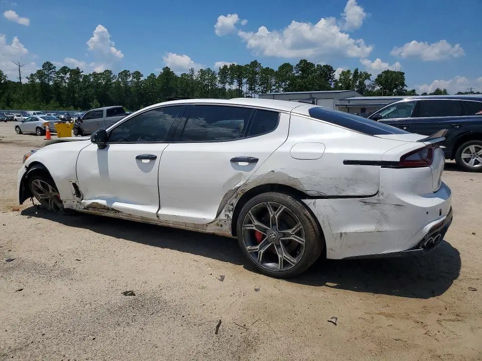 2019 KIA STINGER GT2  