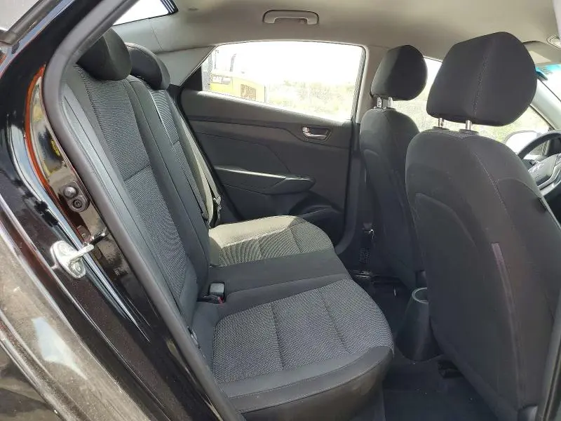 2018 HYUNDAI ACCENT SE  